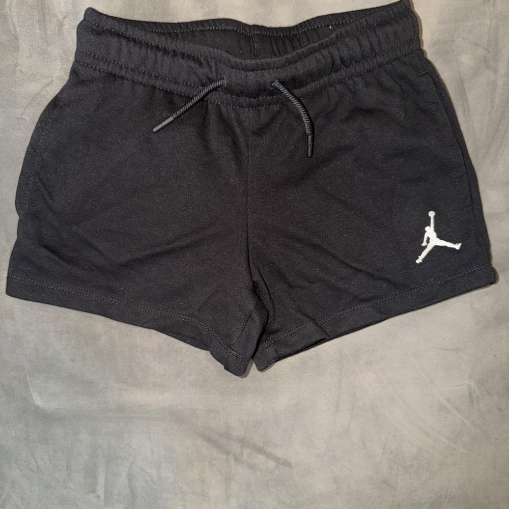 Jordan Kids Girls Black Sweat Shorts with Jumpman Logo & Pockets Medium 10-12